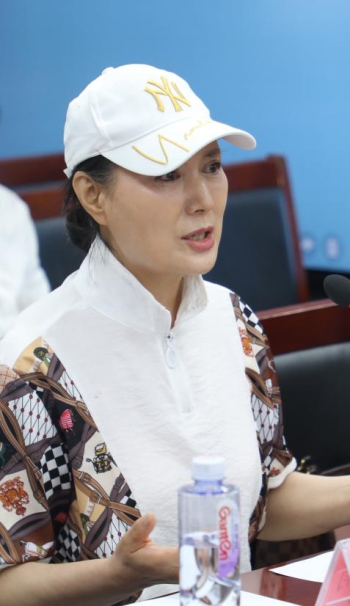 温玉娟.jpg