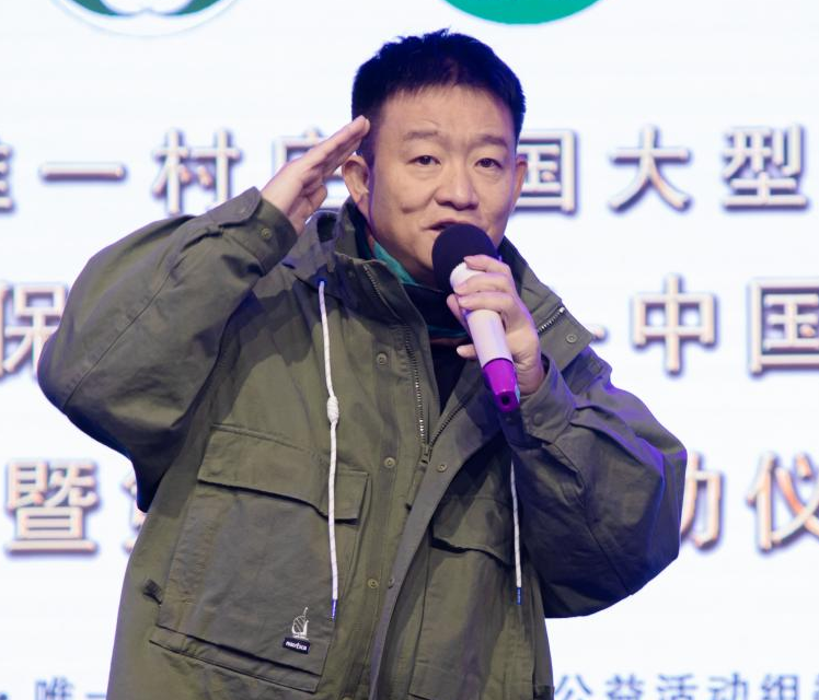 009星光大道月冠军、妈妈咪呀全国亚军歌手叶丹演唱了歌曲《说》 (2).png